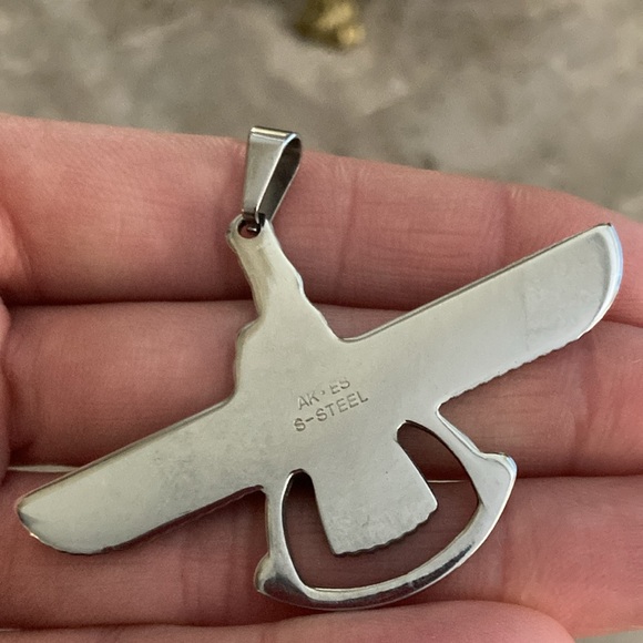 Pendant - Picture 9 of 9